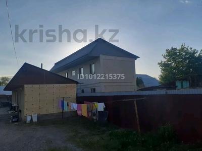 Отдельный дом · 4 комнаты · 109 м² · 3 сот., ул. Жамбыл 131Б — Абай жапар базар за 20 млн 〒 в Узынагаш