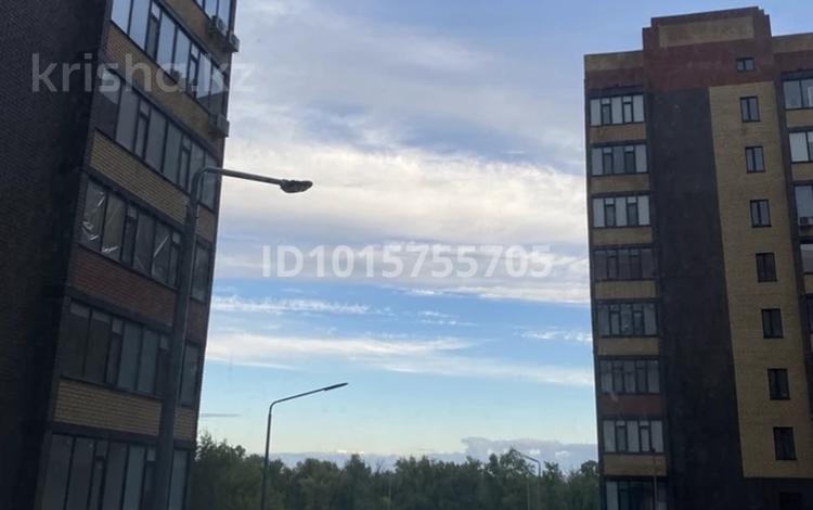 2-бөлмелі пәтер · 70.6 м² · 2/9 қабат, Абая, бағасы: 33.5 млн ₸ в Уральске — фото 4