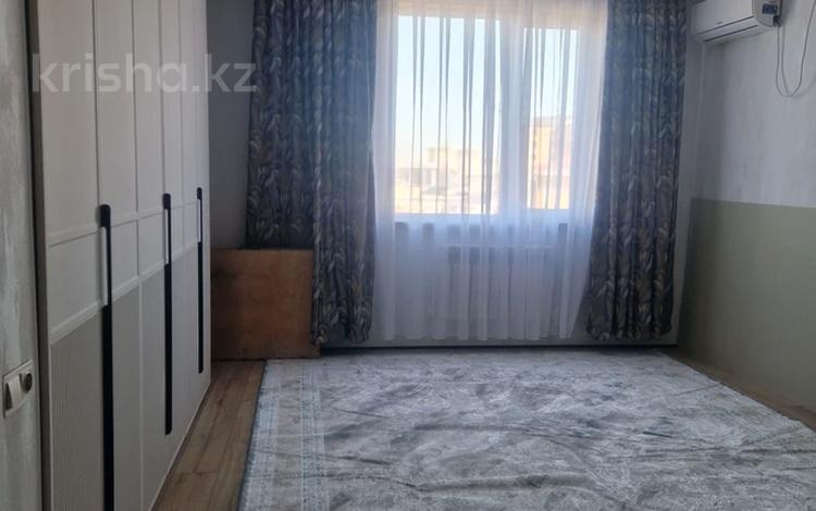 1-комнатная квартира · 45 м² · 2/5 этаж, мкр Нурсая, Ел Орда 9А за 280 000 ₸ в Атырау — фото 2