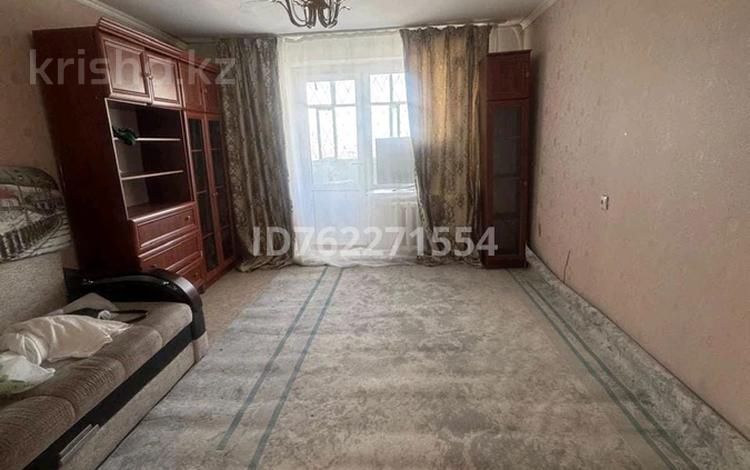 2-комнатная квартира · 70 м² · 10/10 этаж, мкр 8 298 — Бр. Жубановых возле университет Байшева за 95 000 ₸ в Актобе — фото 4