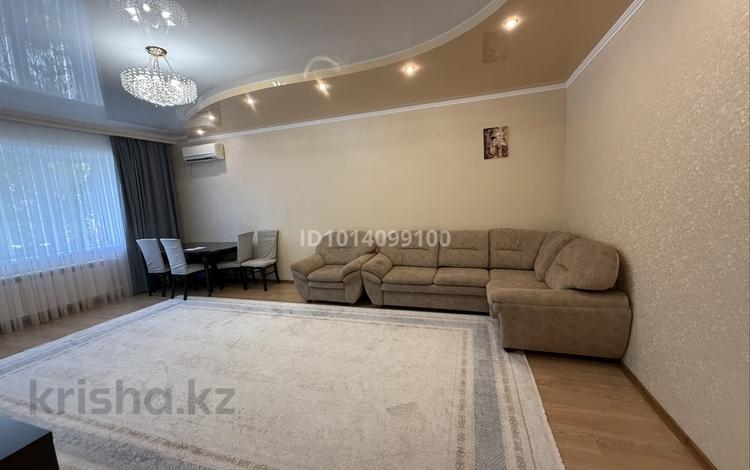 3-бөлмелі пәтер · 110 м² · 1/5 қабат, Алтын орда ш/а., Батыс 2 Тауелсиздик 1/1 — Гипермаркет Дина, бағасы: 50 млн ₸ в Актобе, мкр. Алтын орда — фото 9