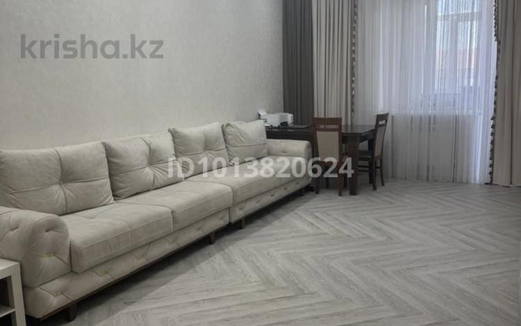 2-бөлмелі пәтер · 70 м² · 4/9 қабат, мкр. Алтын орда, А. Молдагулова, бағасы: 43 млн ₸ в Актобе — фото 2