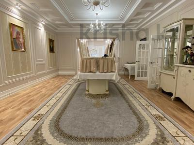 Отдельный дом · 16 комнат · 650 м² · 12 сот., 15-й мкр Самал за 180 млн 〒 в Актау