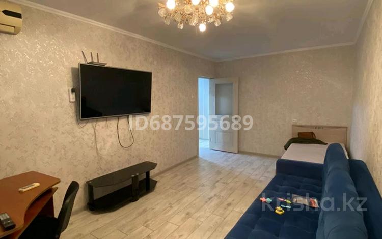 2-комнатная квартира, 60 м², 4/5 этаж помесячно, мкр Кунаева 21