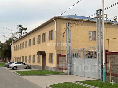 Свободное назначение, офисы, магазины и бутики, общепит, салоны красоты, бани, гостиницы и зоны отдыха, медцентры и аптеки, образование, развлечения · 880 м² за 155 млн ₸ в 