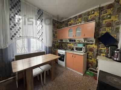 Часть дома · 2 комнаты · 40 м² · 4 сот., 1 околоток 2 за 7.5 млн ₸ в Семее