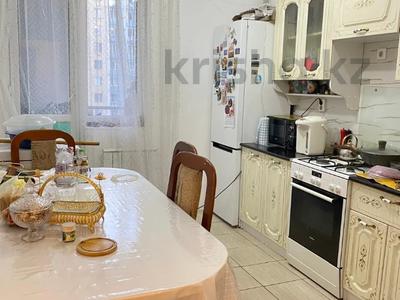 2-комнатная квартира · 54 м² · 8/14 этаж, мкр Акбулак, 1-я улица за 35.5 млн ₸ в Алматы, Алатауский р-н