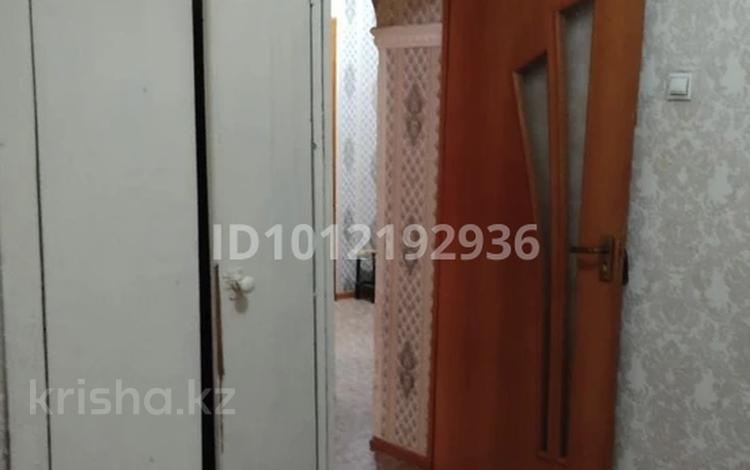 3-комнатная квартира · 63.7 м² · 2/5 этаж, мкр Алатау 10 за 19 млн ₸ в Таразе — фото 2