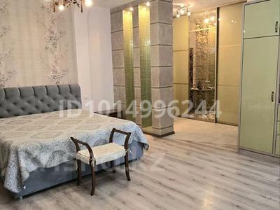 Отдельный дом · 4 комнаты · 255 м² · 15 сот., мкр Айгерим-1 36б за 160 млн ₸ в Алматы, Алатауский р-н
