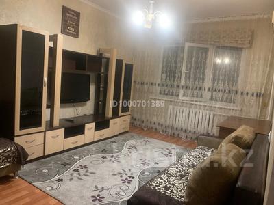 2-комнатная квартира · 65 м² · 4/9 этаж · помесячно, мкр Аксай-1 52 — Саина Толеби за 250 000 〒 в Алматы, Ауэзовский р-н
