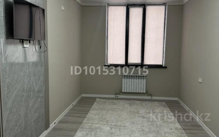 1-комнатная квартира · 45 м² · 2/5 этаж, 15 18/4 за 100 000 ₸ в Туркестане — фото 2
