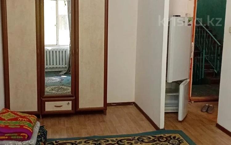 1-бөлмелі пәтер · 30 м² · 1/5 қабат, Карасу 19 — рядом парк Здоровья,массив Карасу ,51 школа, бағасы: 7.8 млн ₸ в Таразе — фото 2