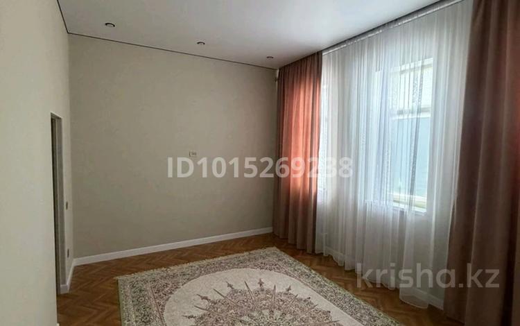 2-комнатная квартира · 84 м² · 5 этаж, 32А мкр 4 за 29 млн ₸ в Актау — фото 2