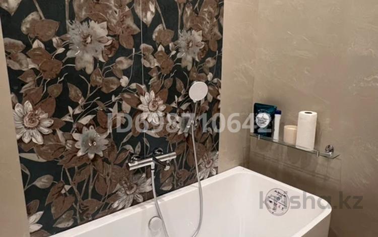 4-бөлмелі пәтер · 128 м² · 2/5 қабат, мкр Юго-Восток, Муканова 19/2, бағасы: 100 млн ₸ в Караганде, Казыбек би р-н — фото 11
