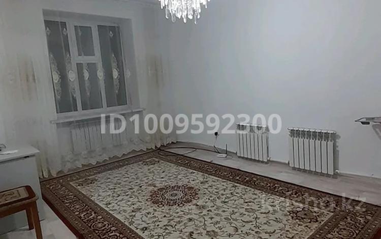 3-бөлмелі пәтер · 75 м² · 2/2 қабат, Тәуелсіздік — Парк Тәуелсіздік, бағасы: 7.5 млн ₸ в Каражале — фото 2