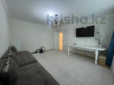 3-комнатная квартира · 79 м² · 8/10 этаж, Жургенов 28/1 за 33.5 млн ₸ в Астане, Сарайшык р-н