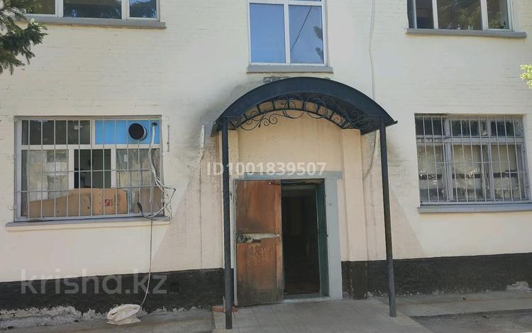 Свободное назначение, склады, общепит, кабинеты и рабочие места, студии · 60 м² за 80 000 〒 в Риддере — фото 2