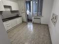 3-комнатная квартира · 70 м² · 10/12 этаж, мкр Акбулак, Дарабоз 43 за 300 000 ₸ в Алматы, Алатауский р-н
