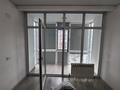 3-комнатная квартира · 70 м² · 10/12 этаж, мкр Акбулак, Дарабоз 43 за 300 000 ₸ в Алматы, Алатауский р-н — фото 7