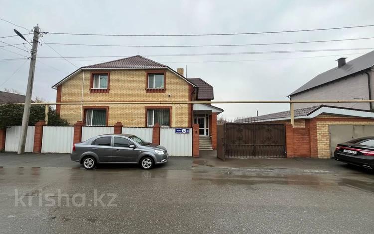 Отдельный дом · 5 комнат · 250 м² · 10 сот., 1 Речная 22 за 90 млн ₸ в Костанае — фото 2