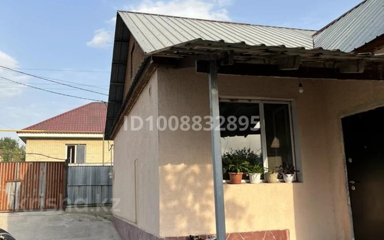 Отдельный дом · 4 комнаты · 100 м² · 6 сот., АБАЯ 27 — Находится в Карасайском районе.Поворот Турар за 20 млн ₸ в Арае — фото 2