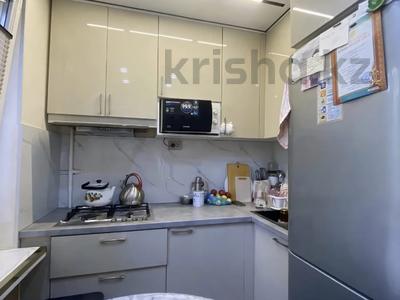 2-комнатная квартира · 45 м² · 1/5 этаж, мкр Тастак-2 за 32 млн ₸ в Алматы, Алмалинский р-н