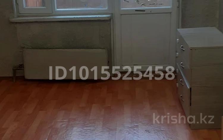 1-комнатная квартира · 40 м² · 4/6 этаж, мкр Кокжиек 11 за 150 000 ₸ в Алматы, Жетысуский р-н — фото 2