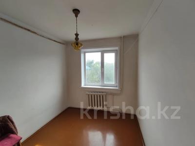 4-бөлмелі пәтер · 61 м² · 4/5 қабат, Камзина 11, бағасы: 9.5 млн ₸ в Аксу