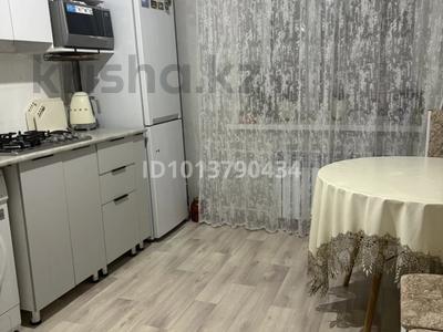 2-бөлмелі пәтер · 53 м² · 1/9 қабат, 29-шағынаудан, Республики 18, бағасы: 18 млн ₸ в Караганде, Казыбек би р-н
