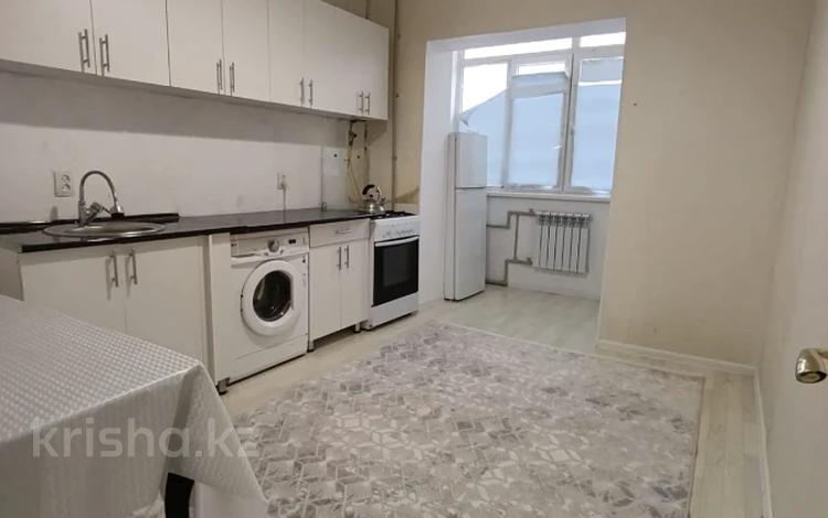 1-комнатная квартира, 40 м², 1/5 этаж, 19-й мкр 36/1