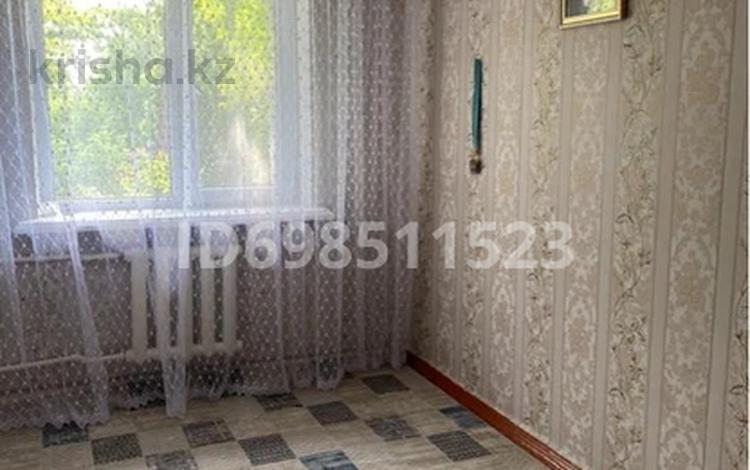 3-комнатная квартира · 58.9 м² · 4/4 этаж, Бейбитшилик 4 — кирпичный дом,рядом Арбат через банк можно за 25 млн ₸ в Шымкенте, Аль-Фарабийский р-н — фото 2