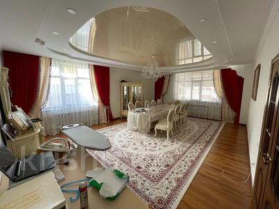 Отдельный дом • 8 комнат • 590 м² • 15 сот., Отенай имангалиева 1 за 90 млн 〒 в Талдыкоргане