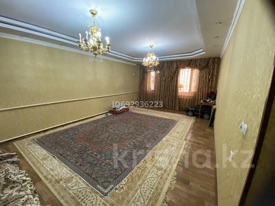 Отдельный дом · 5 комнат · 176.7 м² · 11.76 сот., Әлейхан Бөкейхан 4 — Мешіт қасы орталы жолдын бойы за 60 млн ₸ в Жанаозен