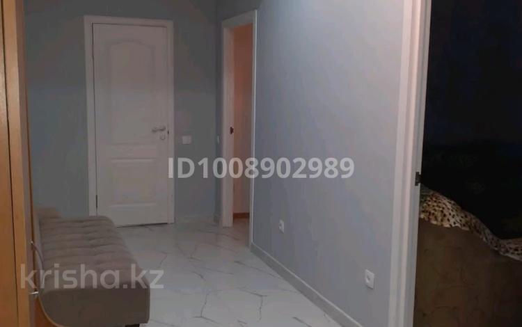 3-комнатная квартира · 69 м² · 9/10 этаж, Сейфуллина 51 — Уг.ул.Кассина за 15 000 〒 в Алматы, Турксибский р-н — фото 2
