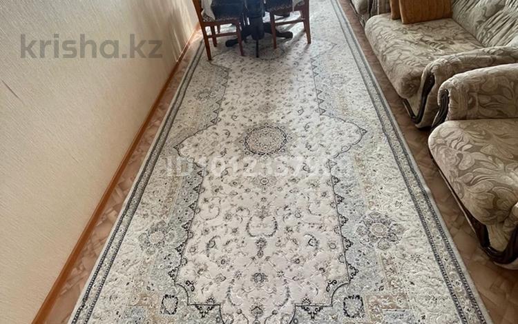 3-бөлмелі пәтер · 67 м² · 6/9 қабат, Камзина 27 — Остановка больничный, бағасы: 21 млн ₸ в Аксу — фото 2