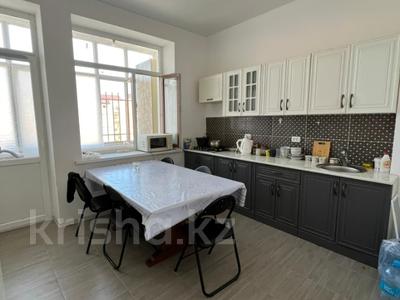 2-комнатная квартира · 83 м² · 5/6 этаж, Акжарма 10 за 27.5 млн 〒 в Атырау