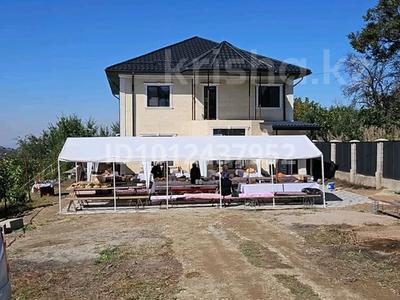 Жеке үй · 7 бөлме · 290 м² · 9 сот., мкр Карагайлы, Щеголихина27 2 — Щеголихина27/2, бағасы: 210 млн 〒 в Алматы, Наурызбайский р-н