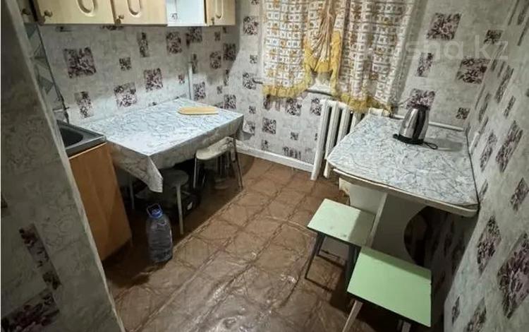2-бөлмелі пәтер · 44 м² · 5/5 қабат, 11а шағынауданы 13, бағасы: 8.5 млн ₸ в Караганде, Алихана Бокейханова р-н — фото 2
