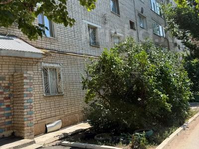 1-комнатная квартира · 30 м² · 1/5 этаж, 4 мкр 27 за 11 млн ₸ в Уральске