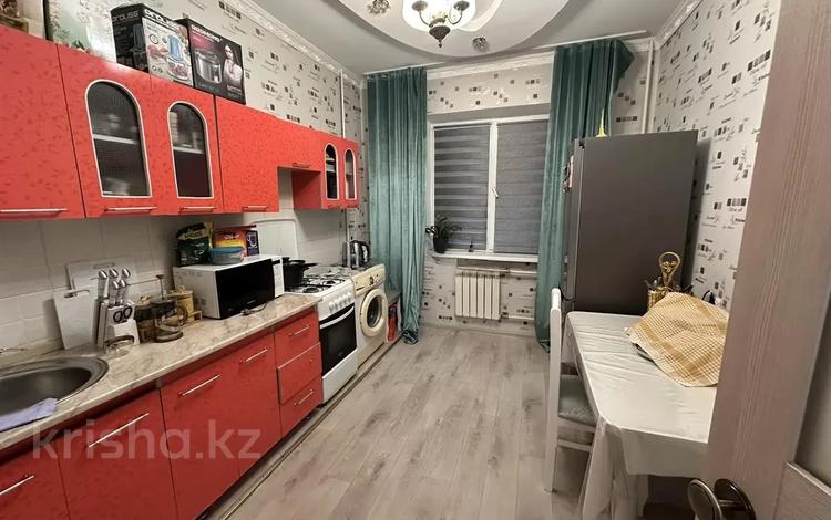 1-комнатная квартира, 40 м², 7/9 этаж, мкр Тастак-2 18 за 24.5 млн 〒 в Алматы, Алмалинский р-н — фото 2