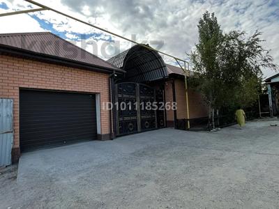 Жеке үй · 7 бөлме · 350 м² · 10 жүзд., Молдагулова, бағасы: 61 млн ₸ в 