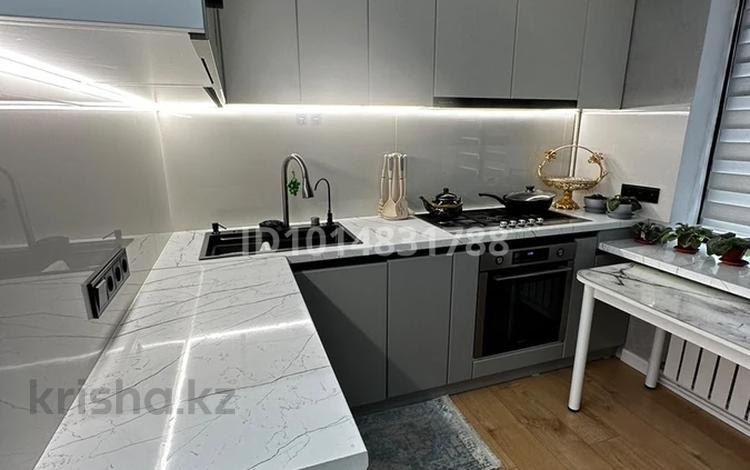 5-комнатная квартира · 100 м² · 3/5 этаж, мкр Карасу, Самал — Аль Фараби за 37 млн ₸ в Таразе — фото 2