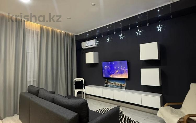 1-бөлмелі пәтер · 78 м² · 8/10 қабат, 17-ш/а. 103, бағасы: 2 500 ₸ в Актау, 17-й мкр — фото 2