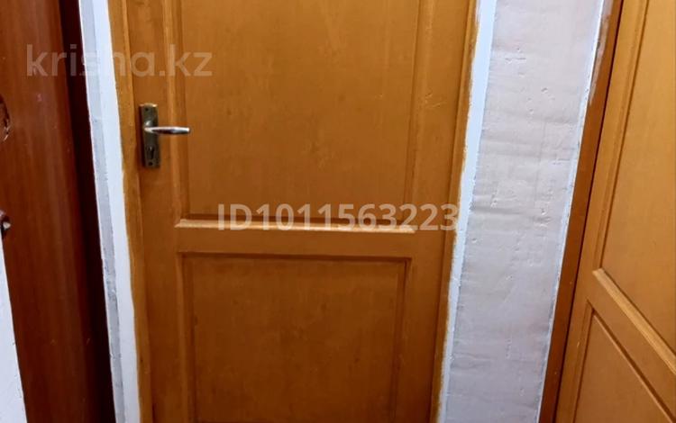 2-бөлмелі пәтер · 30 м² · 5/9 қабат, Дулатова 206, бағасы: 15 млн ₸ в Семее — фото 2