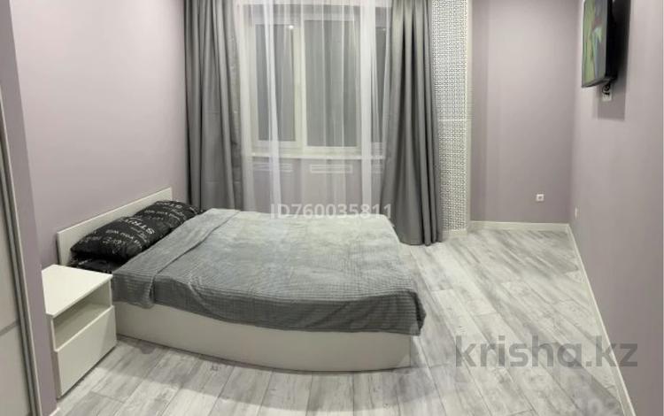 2-комнатная квартира · 42 м², мкр Нуршуак, Площадь Аль-Фараби, 9 / улица Жангельдина, 1 9 — Шымкент Плаза за 12 000 ₸ в Абайский р-н — фото 2