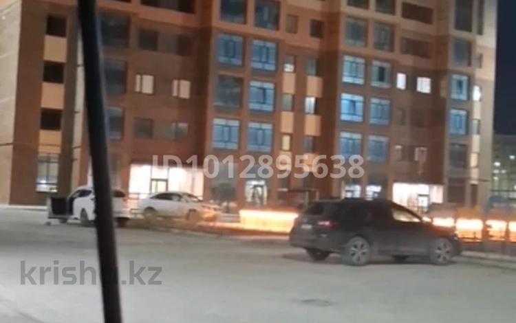 2-бөлмелі пәтер · 71 м² · 3/8 қабат, 41-й мкр 4 — Lagyl tas жк, бағасы: 22.5 млн ₸ в Актау — фото 2