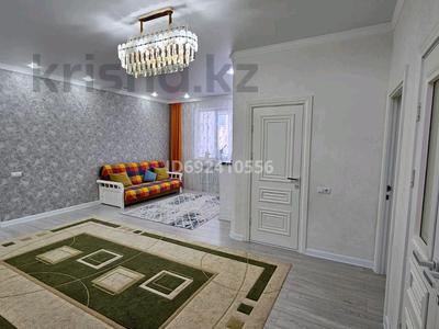 Жеке үй • 7 бөлмелер • 270 м² • 11 сот., Кенесары хан 103 — Магазина Ырыс, бағасы: 55 млн 〒 в Актобе, мкр Акжар