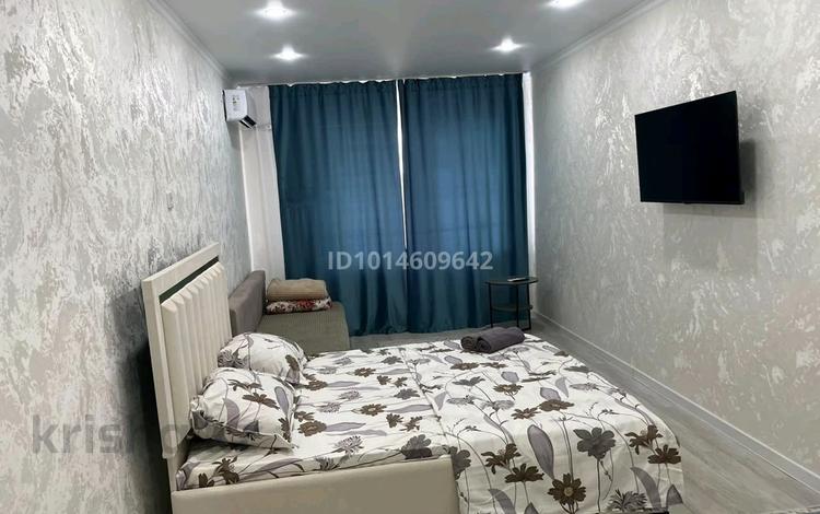 1-комнатная квартира · 54 м² · 4/5 этаж, мкр Айгуль, Желтоксан 1В — Абулхаир хана за 16 000 ₸ в Уральске — фото 2