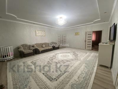 Отдельный дом • 6 комнат • 250 м² • 9 сот., Оркен 2 36 за 50 млн 〒 в Атырау