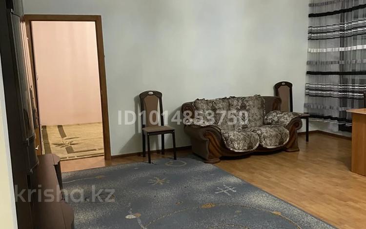 2-комнатная квартира · 61 м², Валиханова 5 — Иманова-Валиханова за 250 000 ₸ в Астане, р-н Байконур — фото 2